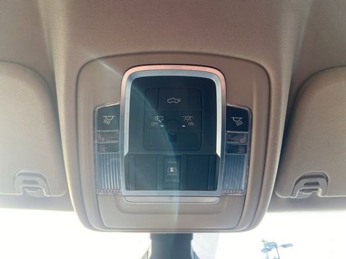 Used 2019 RAM 1500 Laramie image 26