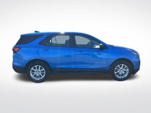 Certified 2024 Chevrolet Equinox LS FWD image 16