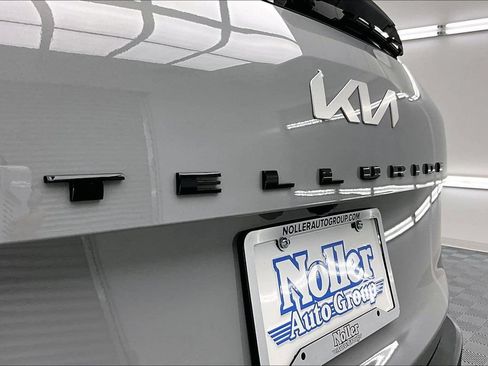 Used 2022 Kia Telluride EX w/ EX Premium Package AWD/4WD image 8