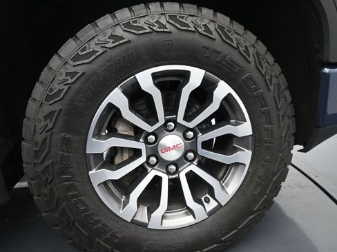 Used 2020 GMC Sierra 1500 AT4 w/ AT4 Premium Package AWD/4WD image 11