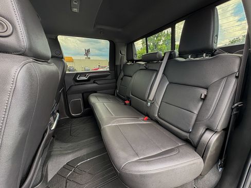 Used 2025 Chevrolet Silverado 3500 LTZ w/ LTZ Convenience Package AWD/4WD image 30
