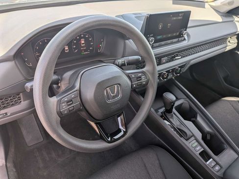 Certified 2023 Honda Accord EX image 14