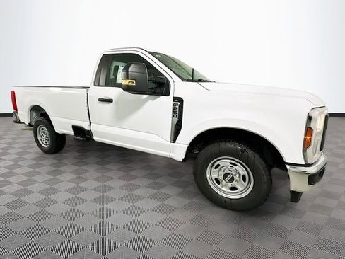 New 2026 Ford F250 XL w/ XL Chrome Package image 3