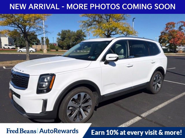 Used 2021 Kia Telluride EX w/ EX Premium Package AWD/4WD image 3