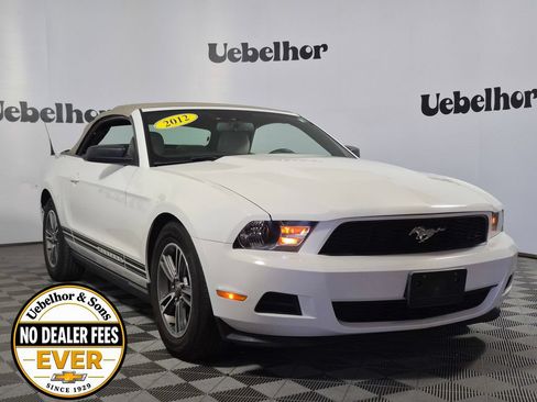Used 2012 Ford Mustang Premium RWD image 1