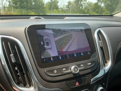 Used 2020 Chevrolet Equinox Premier AWD/4WD image 29