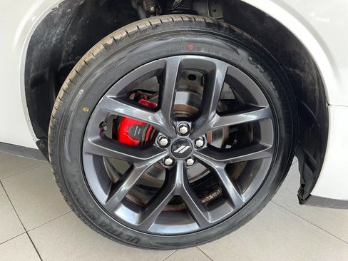 Used 2019 Dodge Challenger SXT w/ Blacktop Package image 9