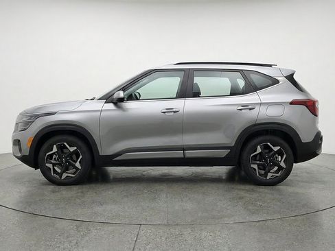 Used 2025 Kia Seltos S FWD image 5