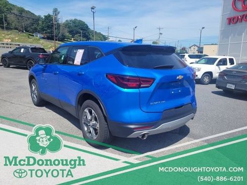 Used 2025 Chevrolet Blazer LT AWD/4WD image 8