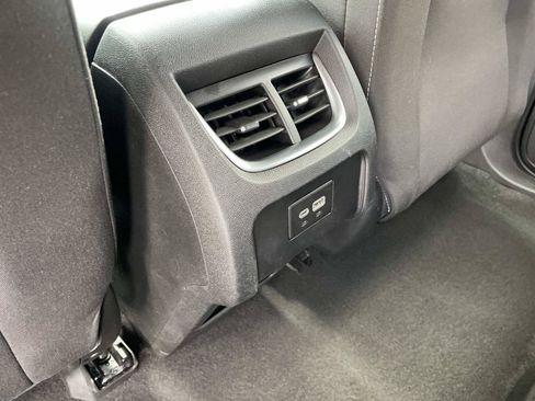 Used 2025 Chevrolet Blazer LT FWD image 14