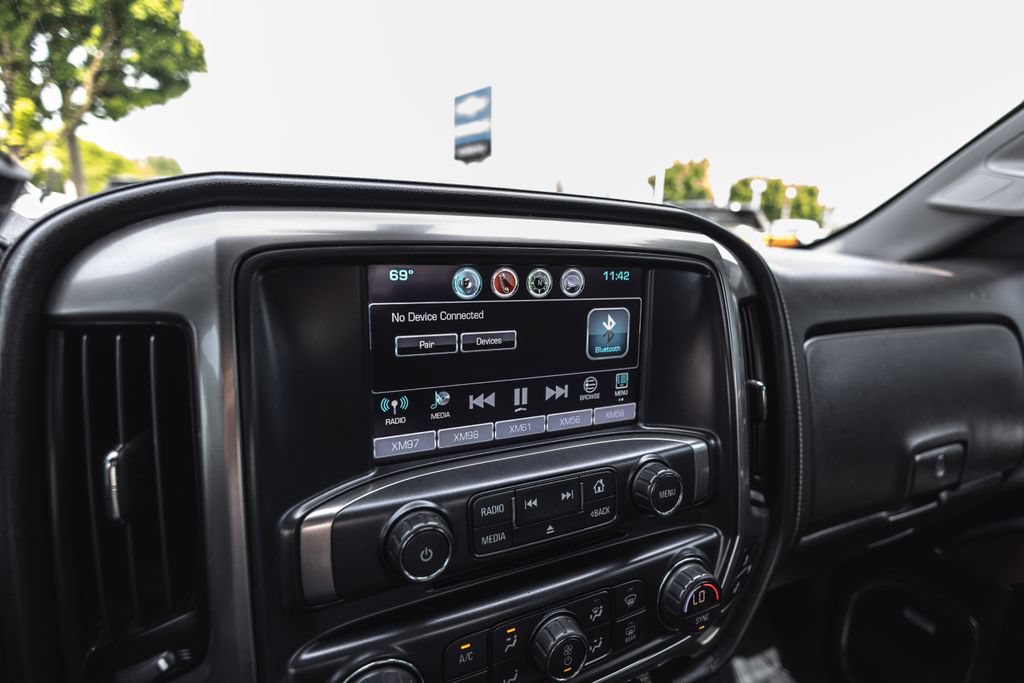 Used 2019 Chevrolet Silverado 2500 LTZ w/ Duramax Plus Package AWD/4WD image 15