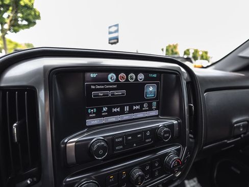 Used 2019 Chevrolet Silverado 2500 LTZ w/ Duramax Plus Package AWD/4WD image 15