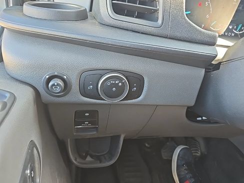 Used 2025 Ford Transit 350 148 Medium Roof AWD image 21
