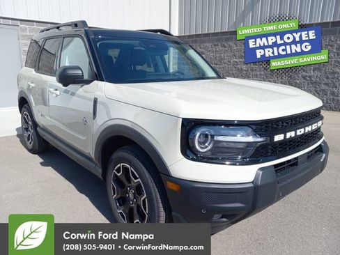 New 2025 Ford Bronco Sport Outer Banks w/ Outer Banks Tech Package+ AWD/4WD image 1