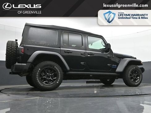 Used 2023 Jeep Wrangler Unlimited AWD/4WD image 12