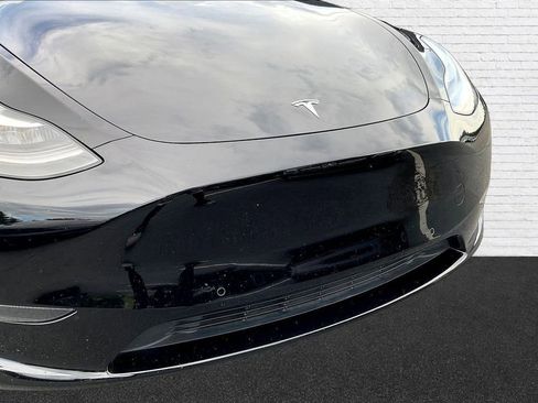Used 2021 Tesla Model Y 2WD image 30