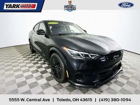 Used 2025 Ford Mustang Mach-E Premium w/ Sport Appearance Package image 1