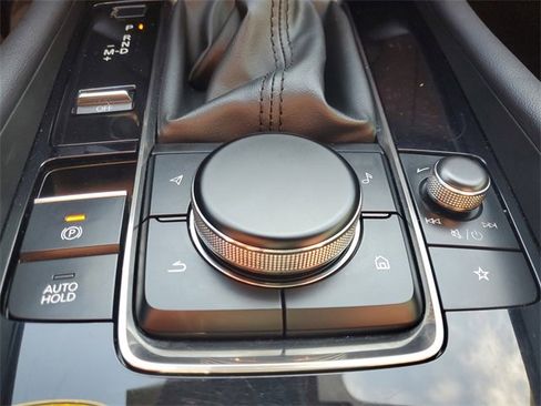 Certified 2023 MAZDA MAZDA3 Hatchback w/ Appearance Package image 31