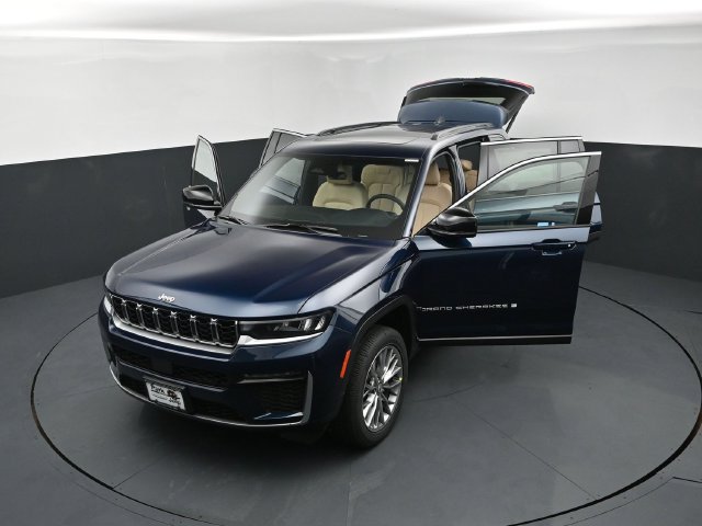 New 2027 Jeep Grand Cherokee Limited AWD/4WD image 29