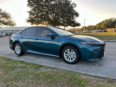 Used 2026 Toyota Camry LE w/ Convenience Package image 7