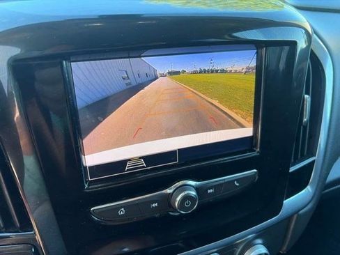 Used 2021 Chevrolet Traverse LS w/ LPO, Cargo Package FWD image 22
