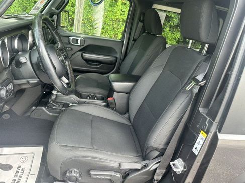 Used 2020 Jeep Wrangler Sport AWD/4WD image 11