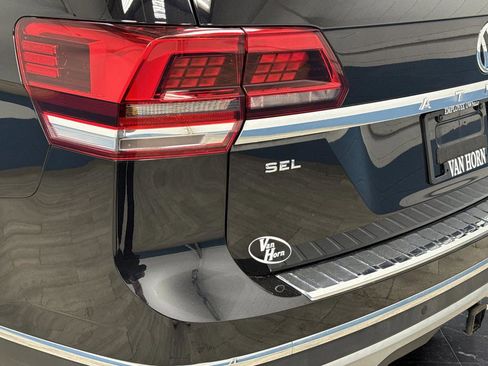 Used 2019 Volkswagen Atlas SEL Premium image 37