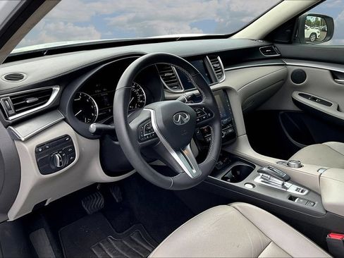 Used 2023 INFINITI QX50 Luxe FWD image 16