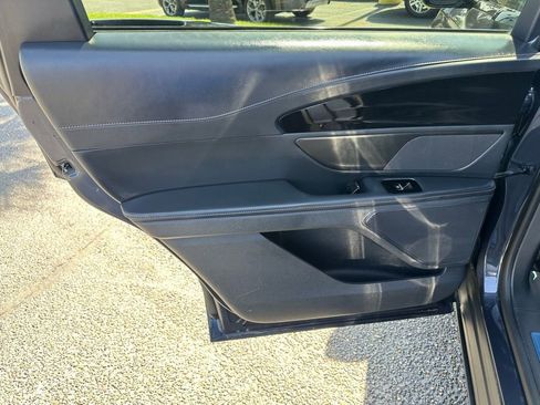 Certified 2024 Lincoln Nautilus Premier w/ Jet Appearance Package image 18