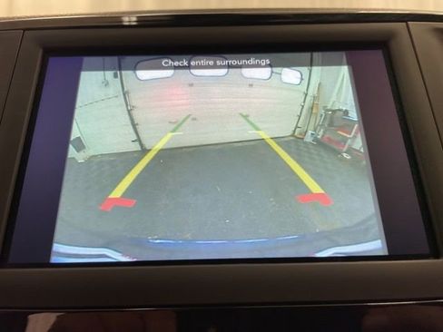 Used 2020 Chrysler Voyager LX image 20