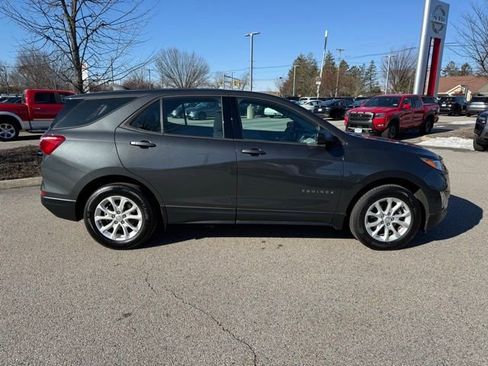 Used 2019 Chevrolet Equinox LS image 4