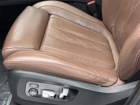 Used 2023 BMW X5 M50i w/ Executive Package image 40