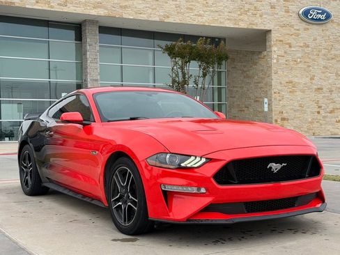 Used 2018 Ford Mustang GT Premium w/ Equipment Group 401A RWD image 19