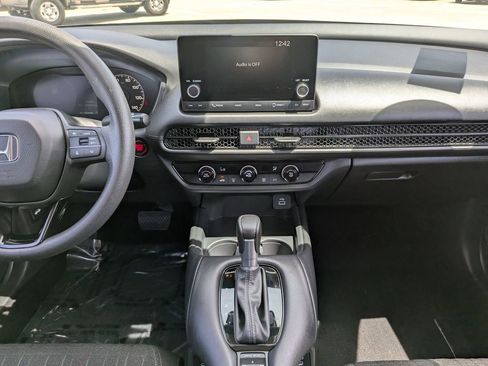 Used 2025 Honda HR-V LX image 16
