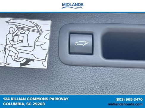 Used 2021 Toyota Highlander Limited AWD/4WD image 10