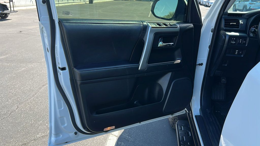 Used 2024 Toyota 4Runner SR5 AWD/4WD image 15