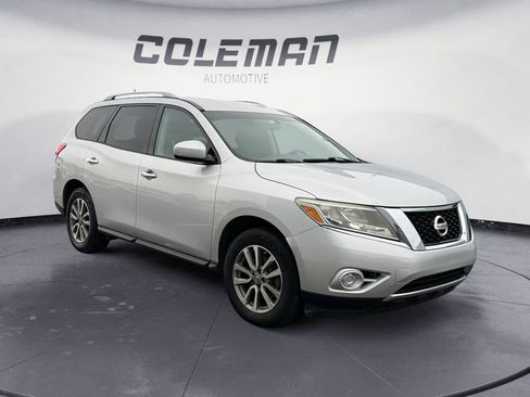 Used 2014 Nissan Pathfinder SV image 7