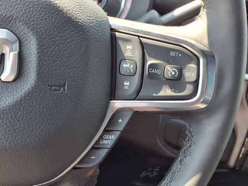 Used 2026 RAM 2500 Laramie AWD/4WD image 16