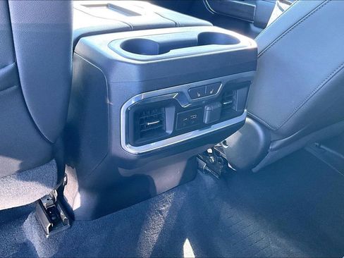 Used 2019 Chevrolet Silverado 1500 LTZ w/ LTZ Premium Package AWD/4WD image 33