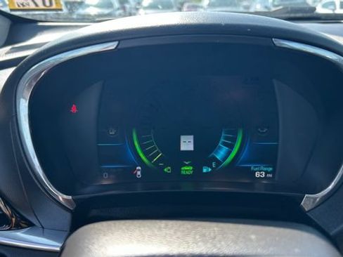 Used 2016 Chevrolet Volt Premier w/ Driver Confidence Package FWD image 59