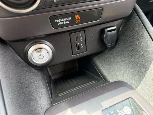 Used 2025 Nissan Leaf S FWD image 25