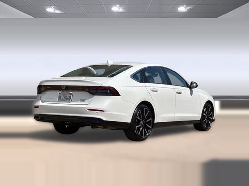 Certified 2024 Honda Accord Touring image 8