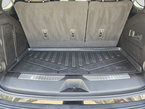 Used 2023 Chevrolet Tahoe RST w/ Luxury Package RWD image 32