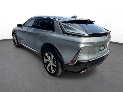 Used 2024 Cadillac Lyriq Tech w/ LPO, Floor Liner Package RWD image 5