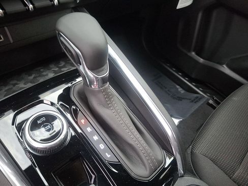 New 2026 GMC Canyon Elevation w/ Convenience Package image 7