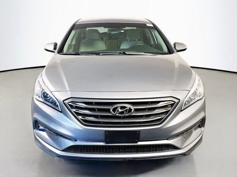 Used 2017 Hyundai Sonata Sport image 2