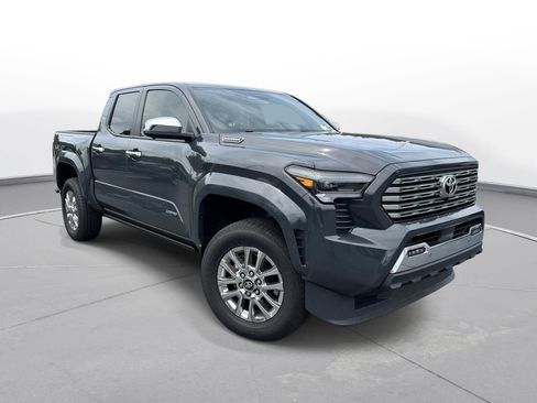Certified 2025 Toyota Tacoma Limited AWD/4WD image 4