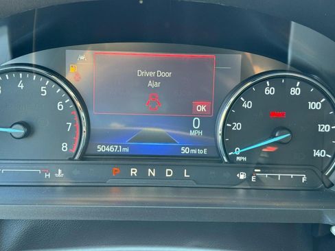 Used 2022 Ford Explorer XLT w/ Equipment Group 202A AWD/4WD image 21