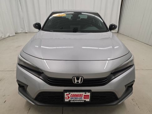 Used 2022 Honda Civic Sport image 2