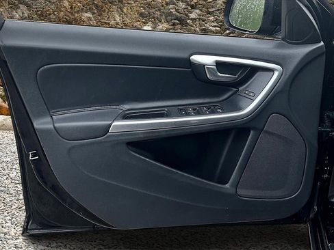 Used 2015 Volvo S60 T5 Premier image 21